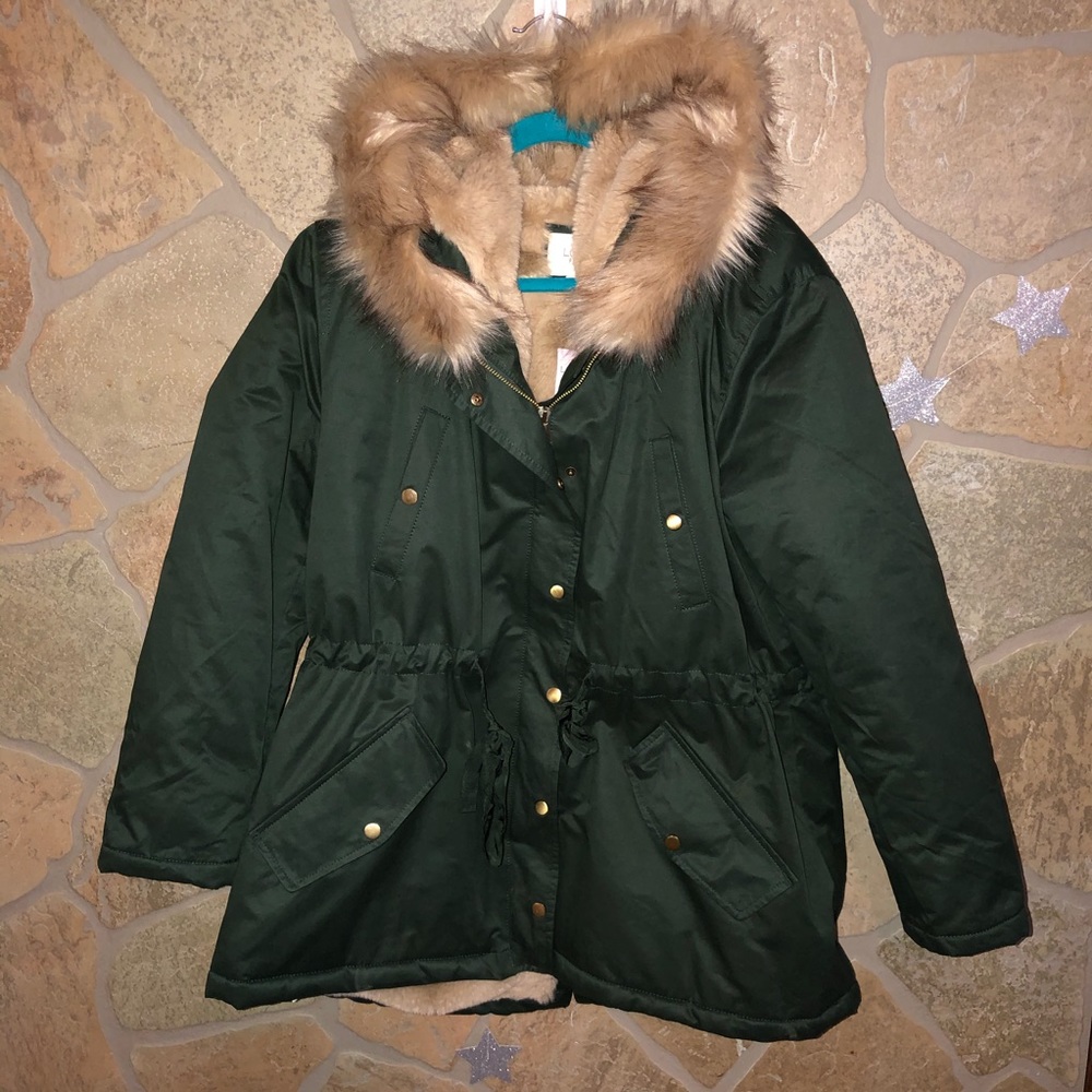 NWT Loft Plus faux fur lined coat/parka. Size 16